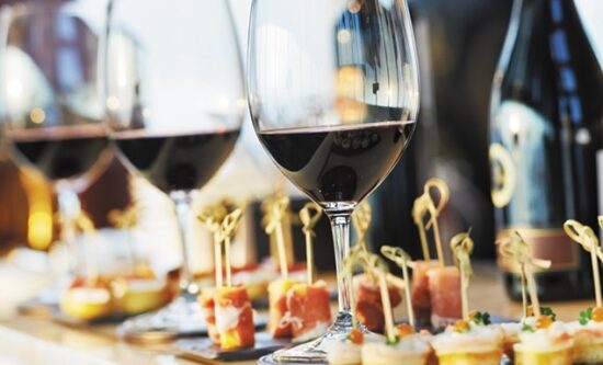 SIMPLE & ELEGANT DINNER PARTY
